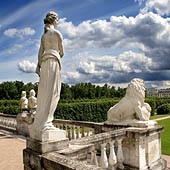 Архангельской усадьбе всемирную известность принесли как уникальные