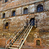 Вход в сушило. Симонов монастырь - Trasa.ru