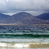 Trasa.Ru - Молния указывает на горный массив